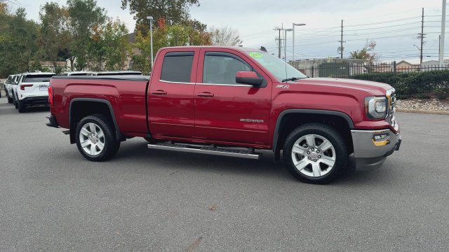 Used 2019 GMC Sierra 1500 SLE w/ SLE Value Package AWD/4WD image 2