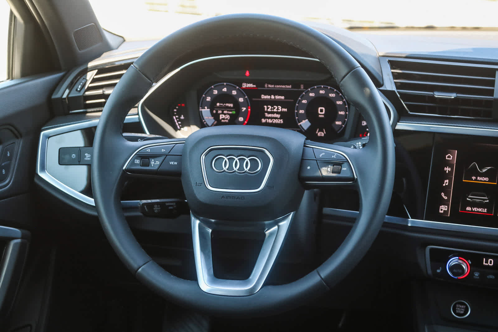 Used 2025 Audi Q3 2.0T Premium w/ Convenience Package image 20