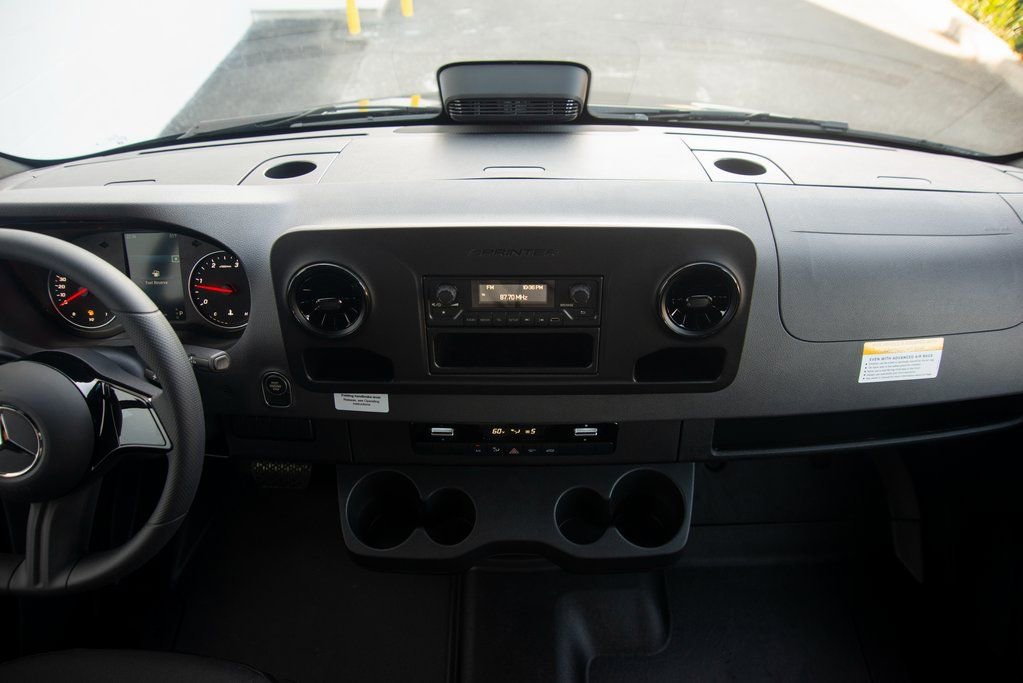 New 2025 Mercedes-Benz Sprinter 2500 image 26