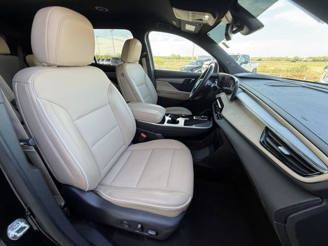 Used 2025 Buick Enclave Preferred w/ Power Package image 33