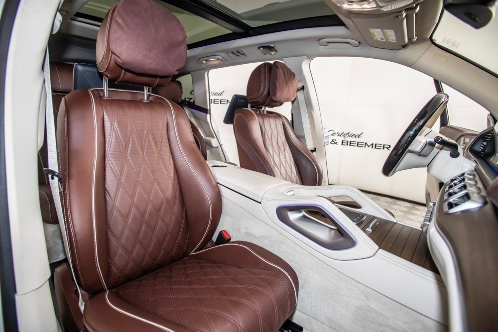 Used 2025 Mercedes-Benz Maybach GLS 600 4MATIC image 21