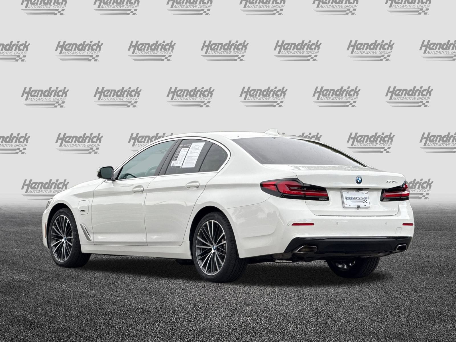 Certified 2023 BMW 530e w/ Premium Package image 7