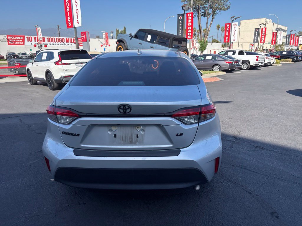 Used 2025 Toyota Corolla LE FWD image 5