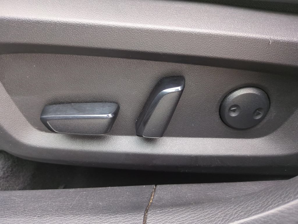 Used 2024 Mitsubishi Outlander SE FWD image 16