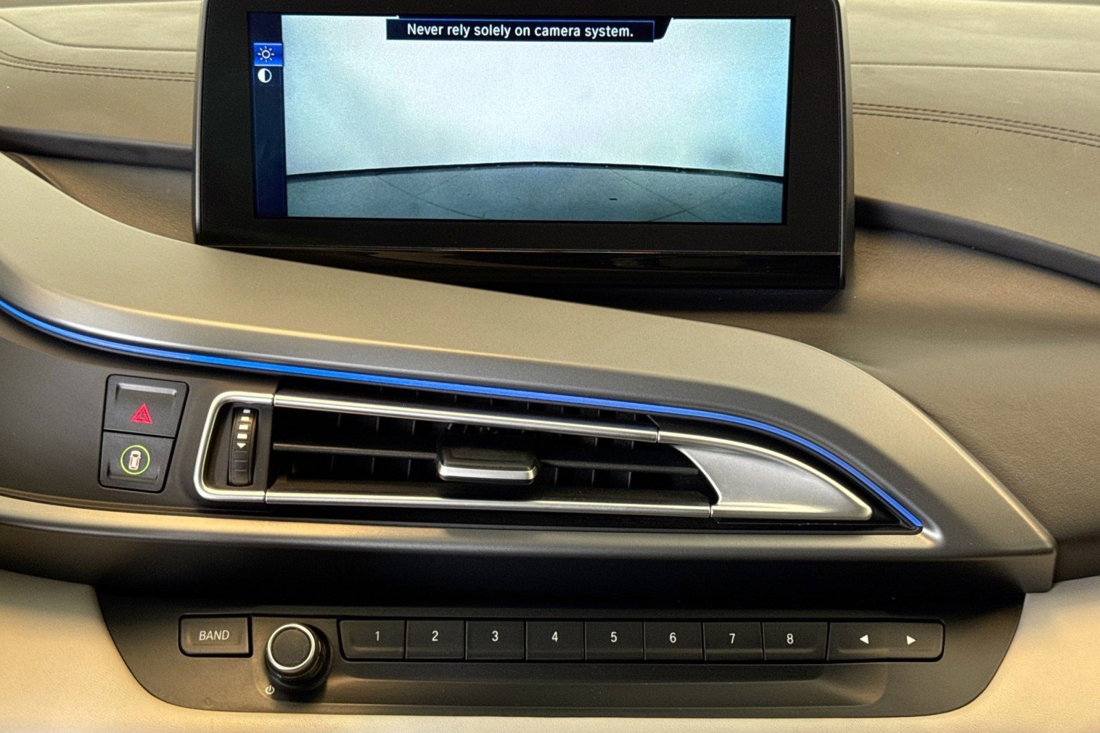 Used 2015 BMW i8 image 13