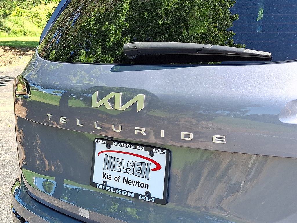 Certified 2024 Kia Telluride EX X-Line AWD/4WD image 16
