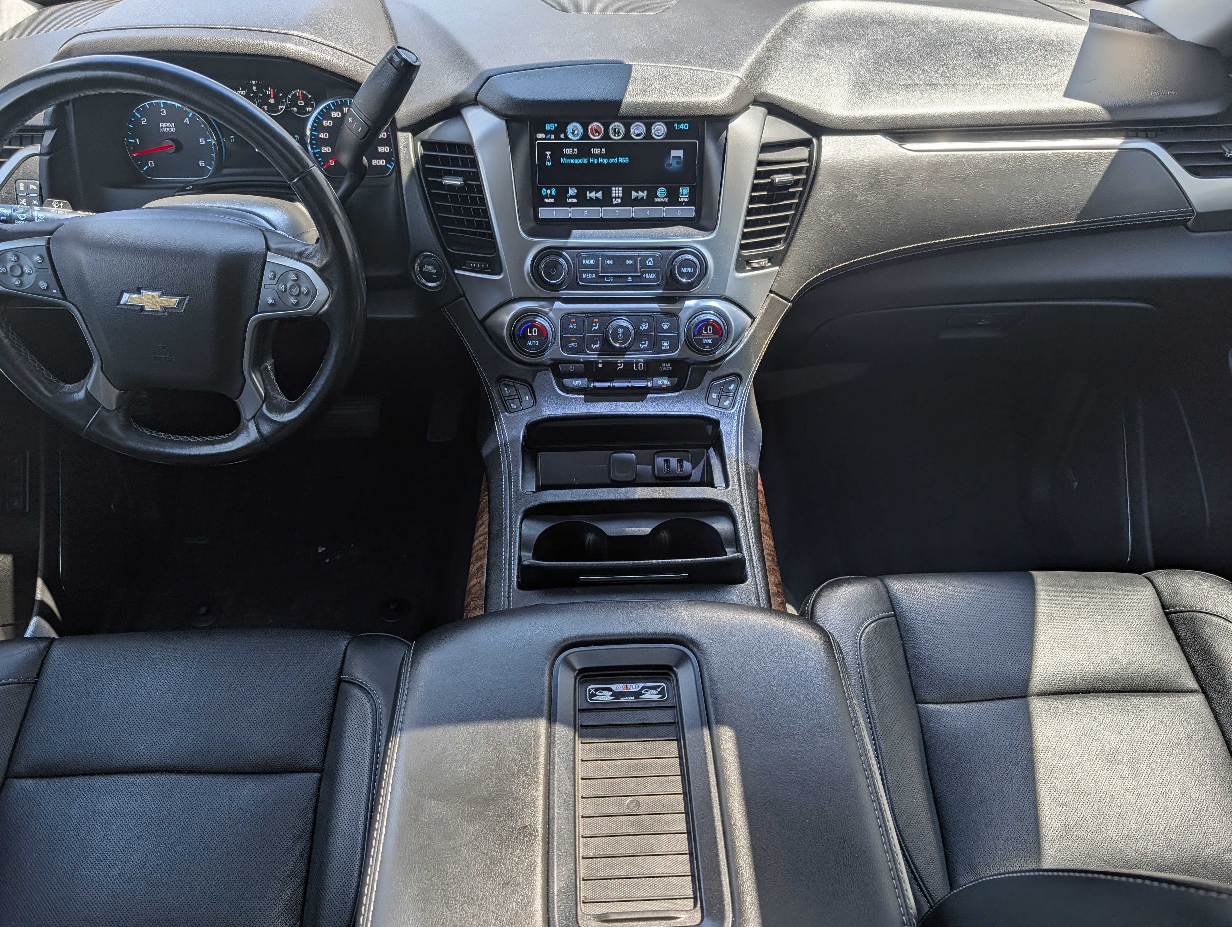 Used 2019 Chevrolet Suburban Premier AWD/4WD image 10