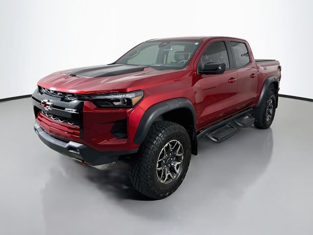 Used 2024 Chevrolet Colorado ZR2 w/ ZR2 Convenience Package III AWD/4WD image 3