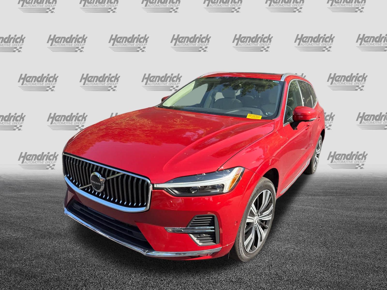 Used 2023 Volvo XC60 B5 Plus AWD/4WD image 7