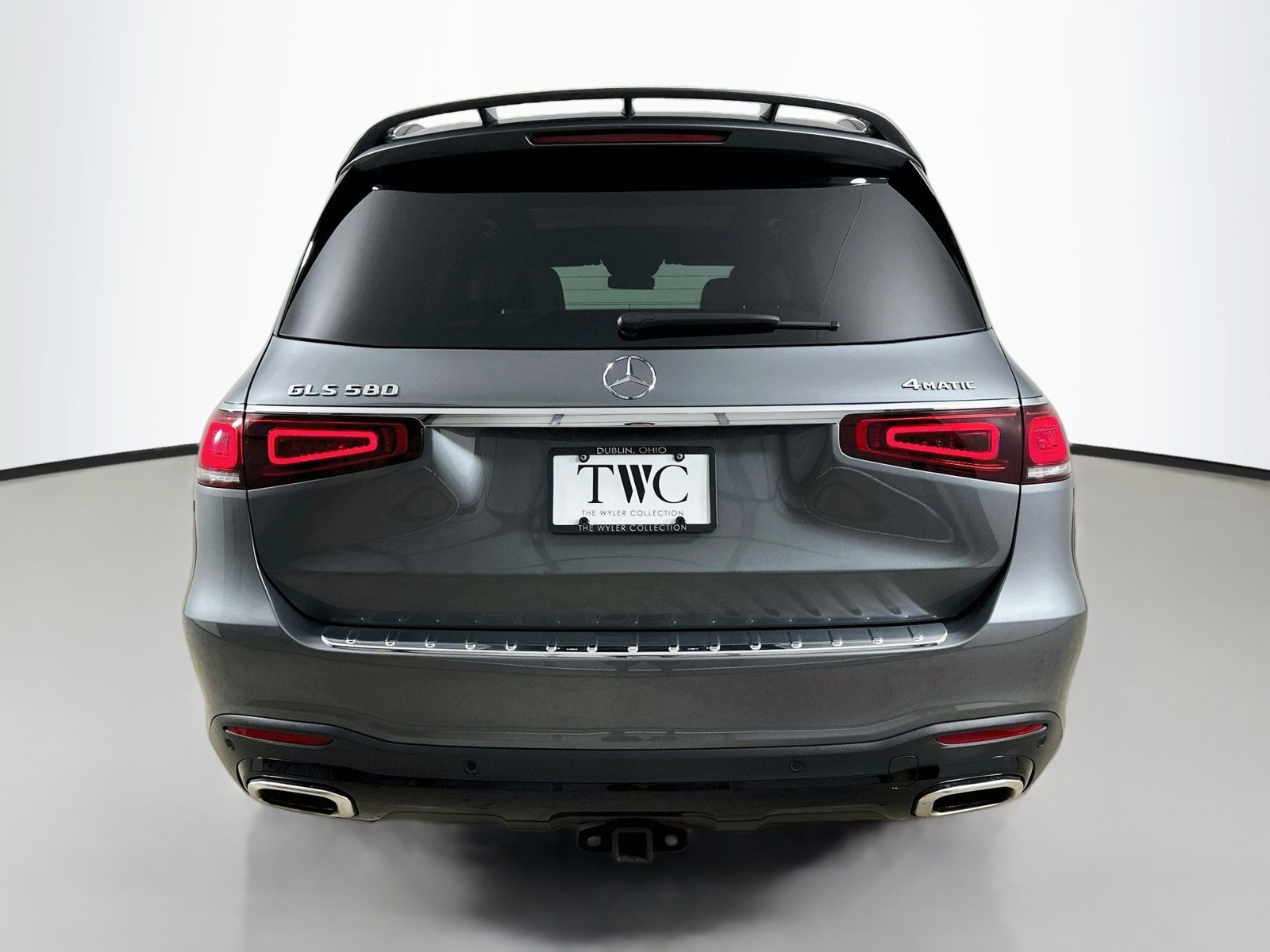 Used 2023 Mercedes-Benz GLS 580 4MATIC image 6