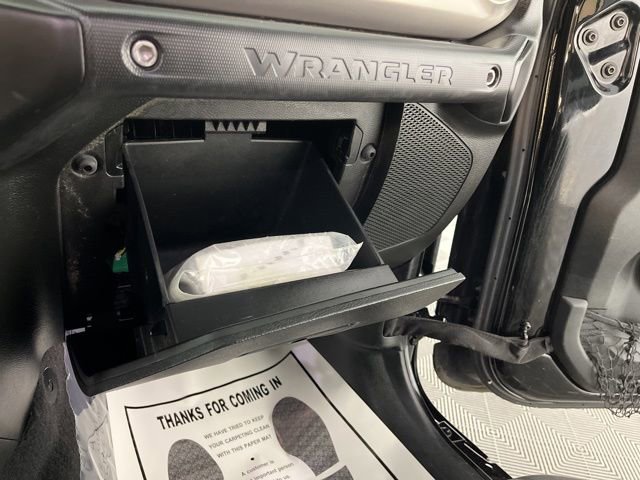 Used 2020 Jeep Wrangler Sport image 32