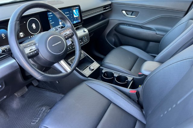 Certified 2025 Hyundai Kona Limited FWD image 12