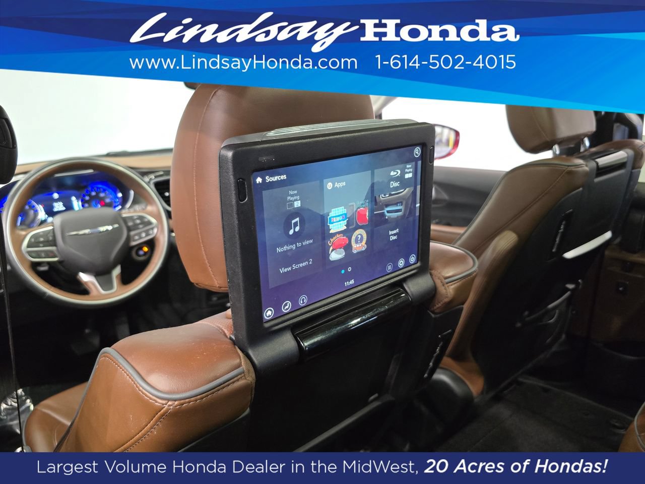 Used 2017 Chrysler Pacifica Limited w/ UConnect Theater Package FWD image 14