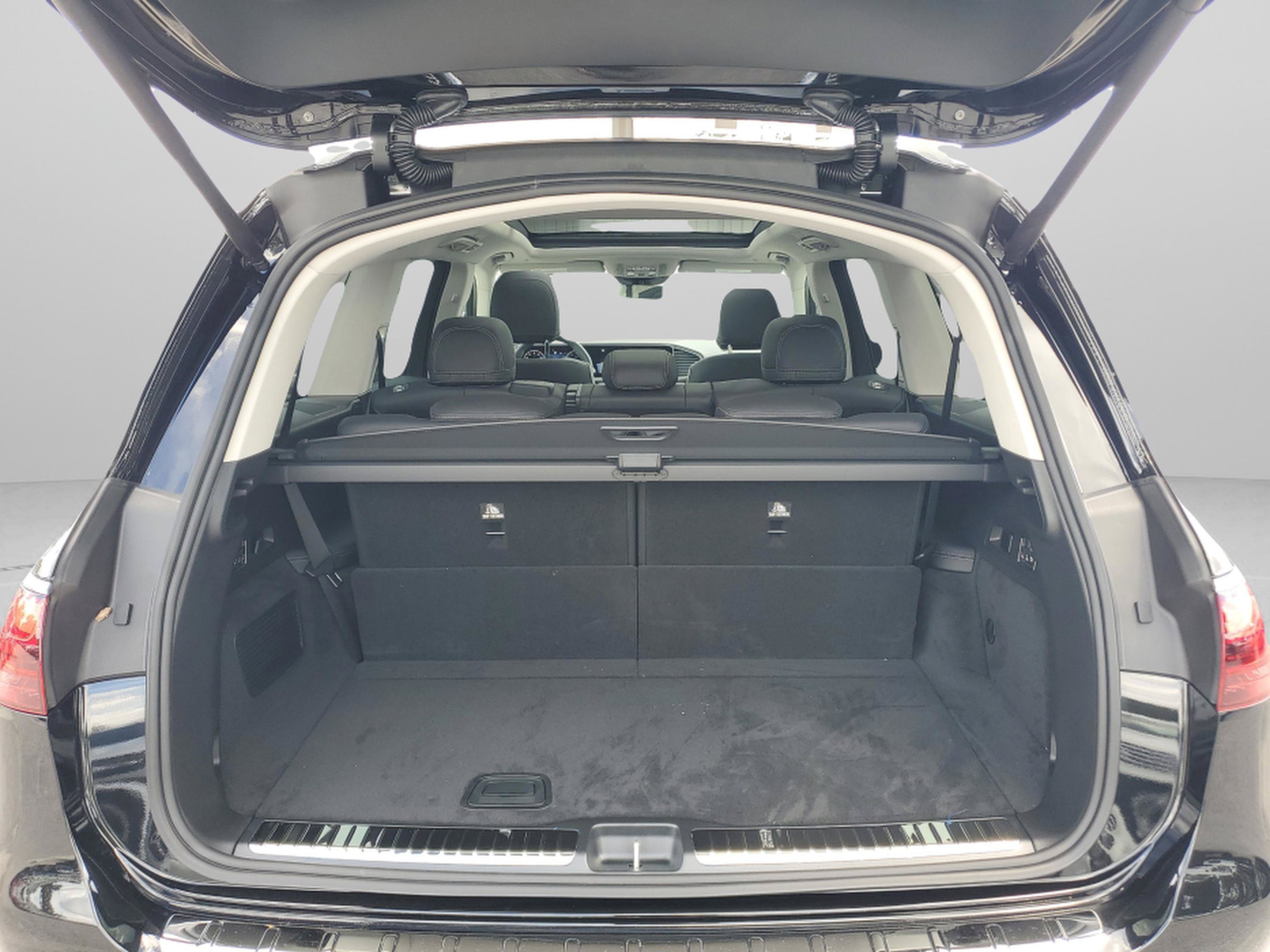 Certified 2026 Mercedes-Benz GLS 450 4MATIC image 6