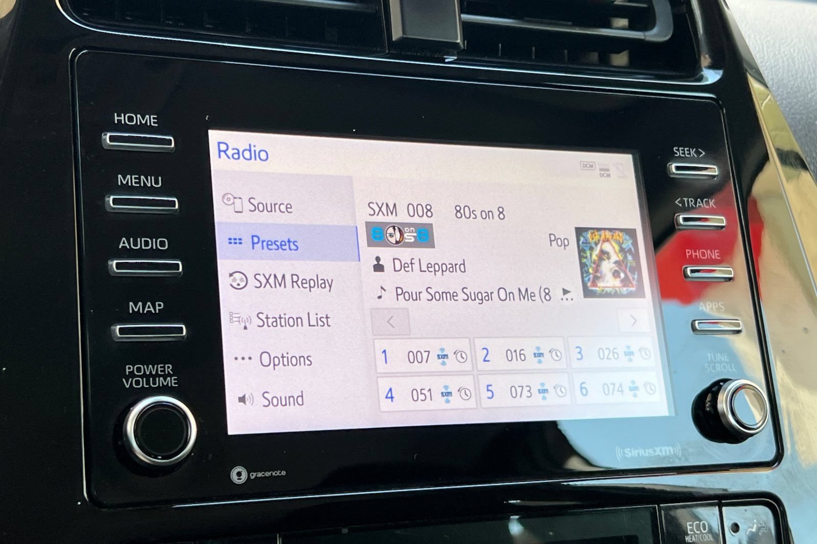 Certified 2022 Toyota Prius LE FWD image 18