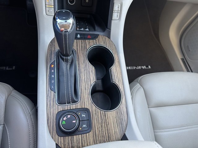 Used 2019 GMC Acadia Denali image 23