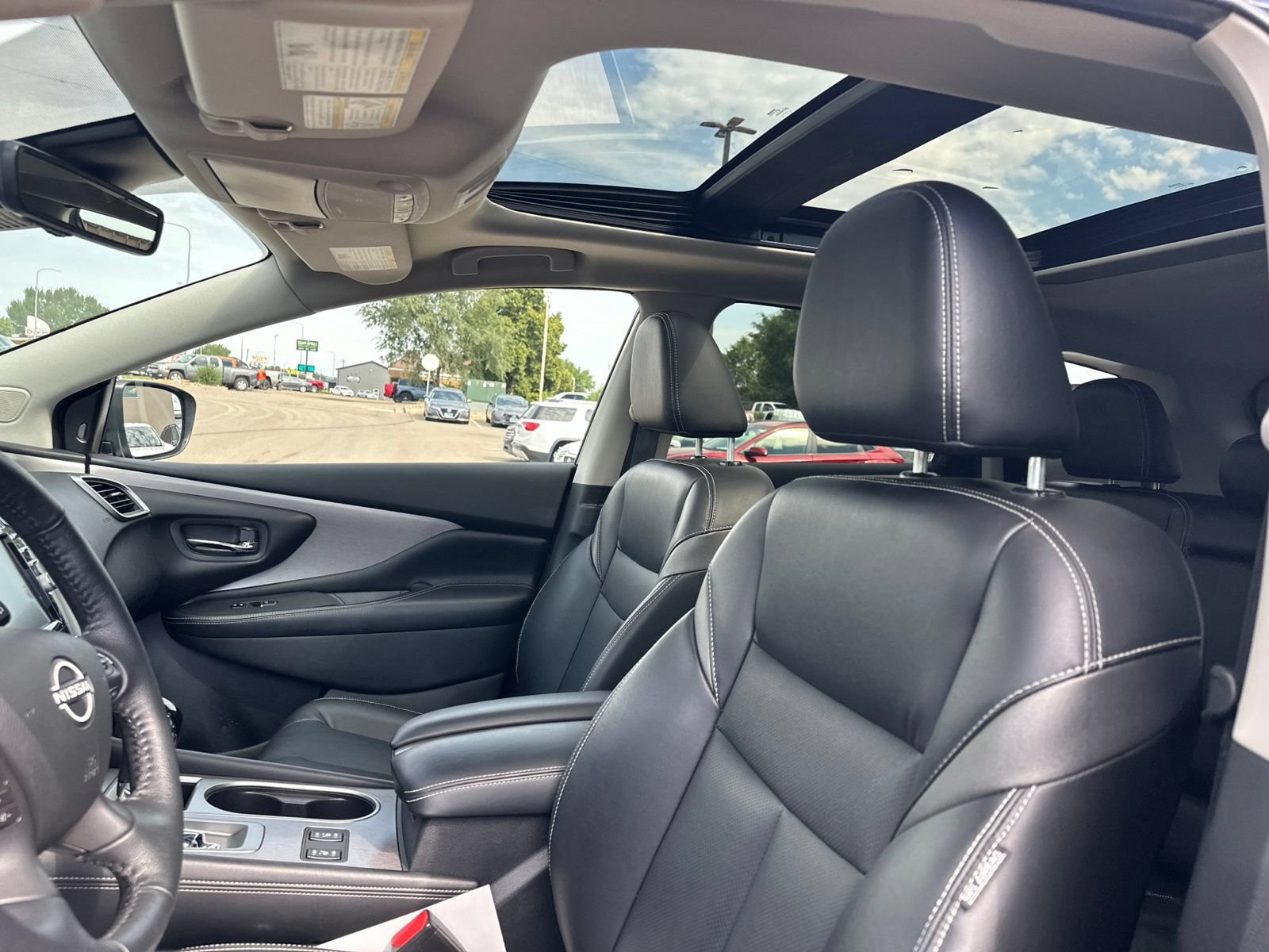 Used 2024 Nissan Murano SL AWD/4WD image 13