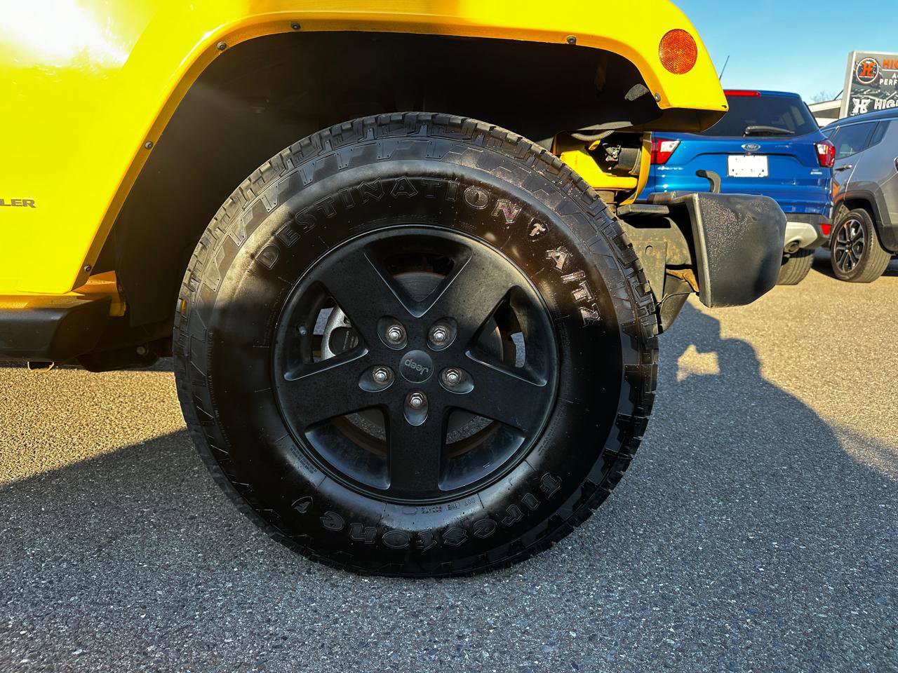 Used 2015 Jeep Wrangler Unlimited Sahara AWD/4WD image 19