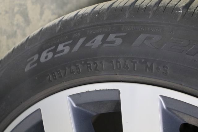 Used 2022 Volkswagen Atlas SEL Premium image 42