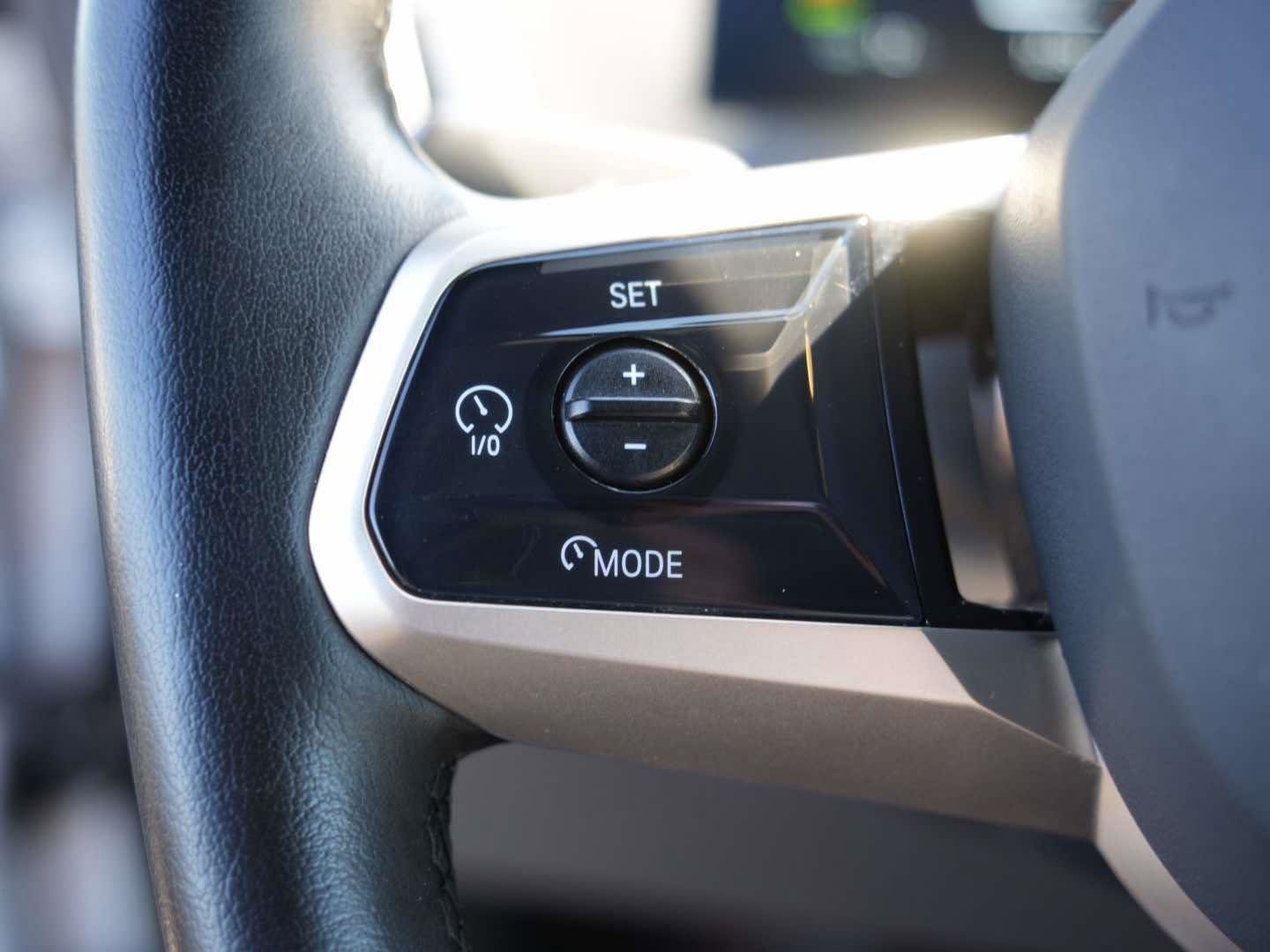 Used 2024 BMW iX xDrive50 image 18