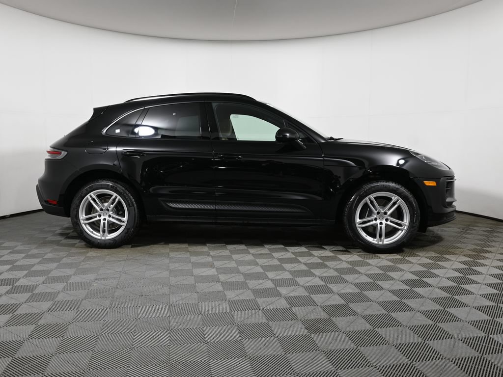 New 2026 Porsche Macan AWD/4WD image 8