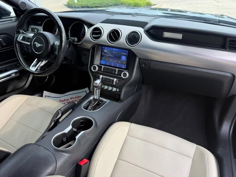 Used 2022 Ford Mustang Premium RWD image 13
