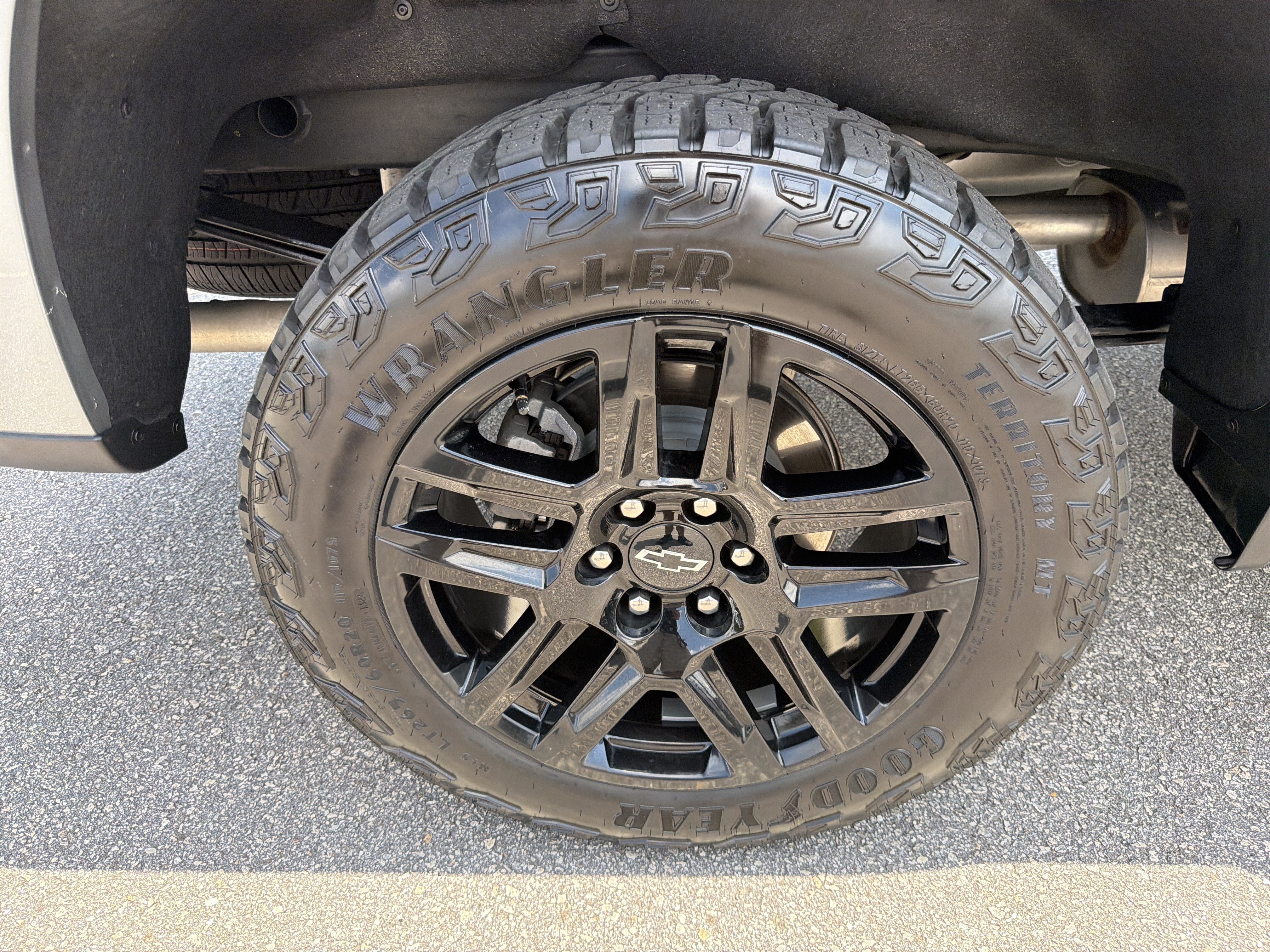Used 2024 Chevrolet Silverado 1500 Custom Trail Boss AWD/4WD image 28
