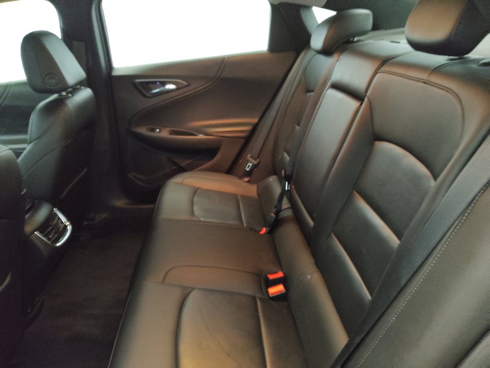 Used 2018 Chevrolet Malibu LT w/ Leather Package FWD image 18