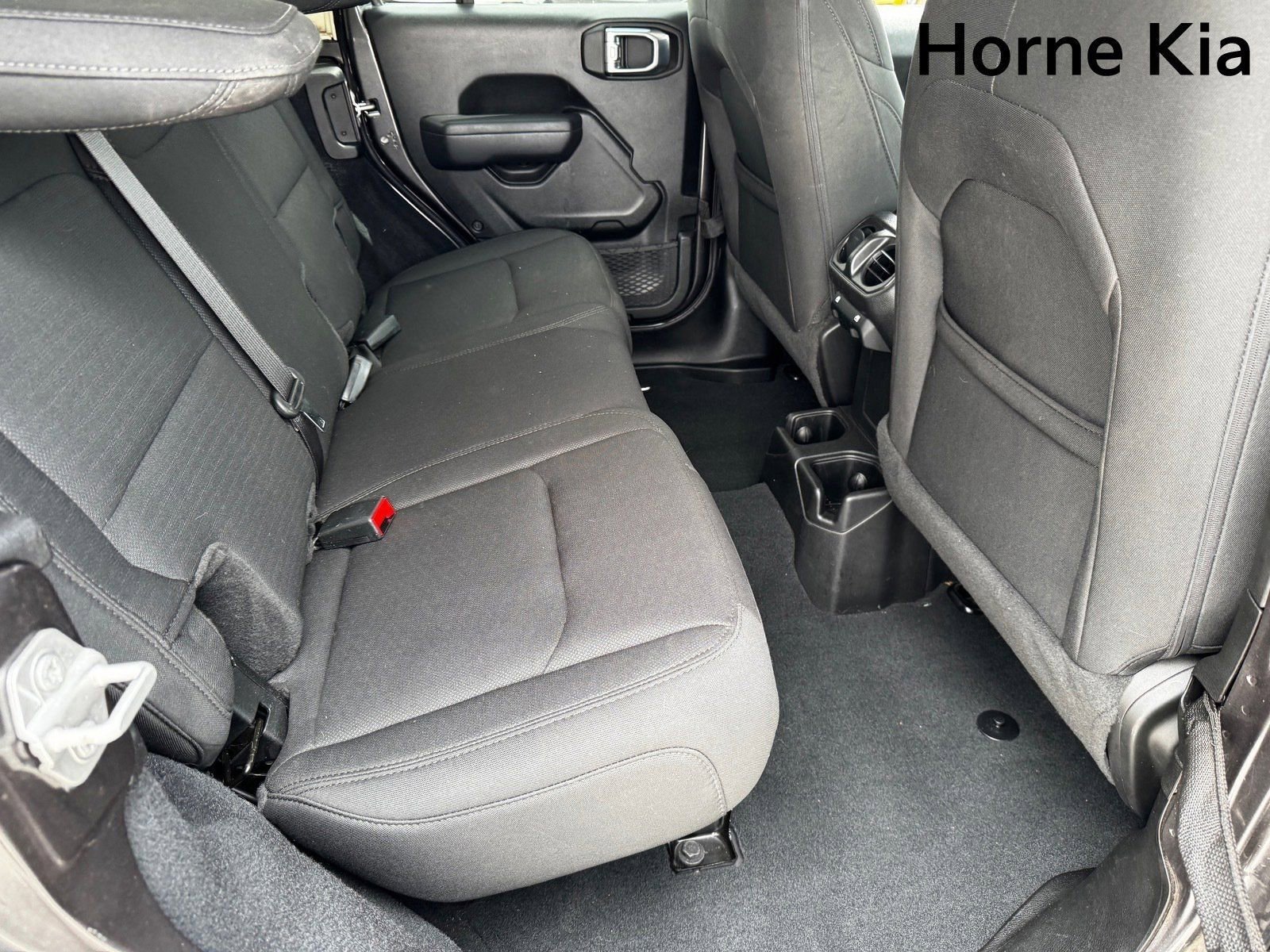 Used 2022 Jeep Wrangler Unlimited Sport image 27