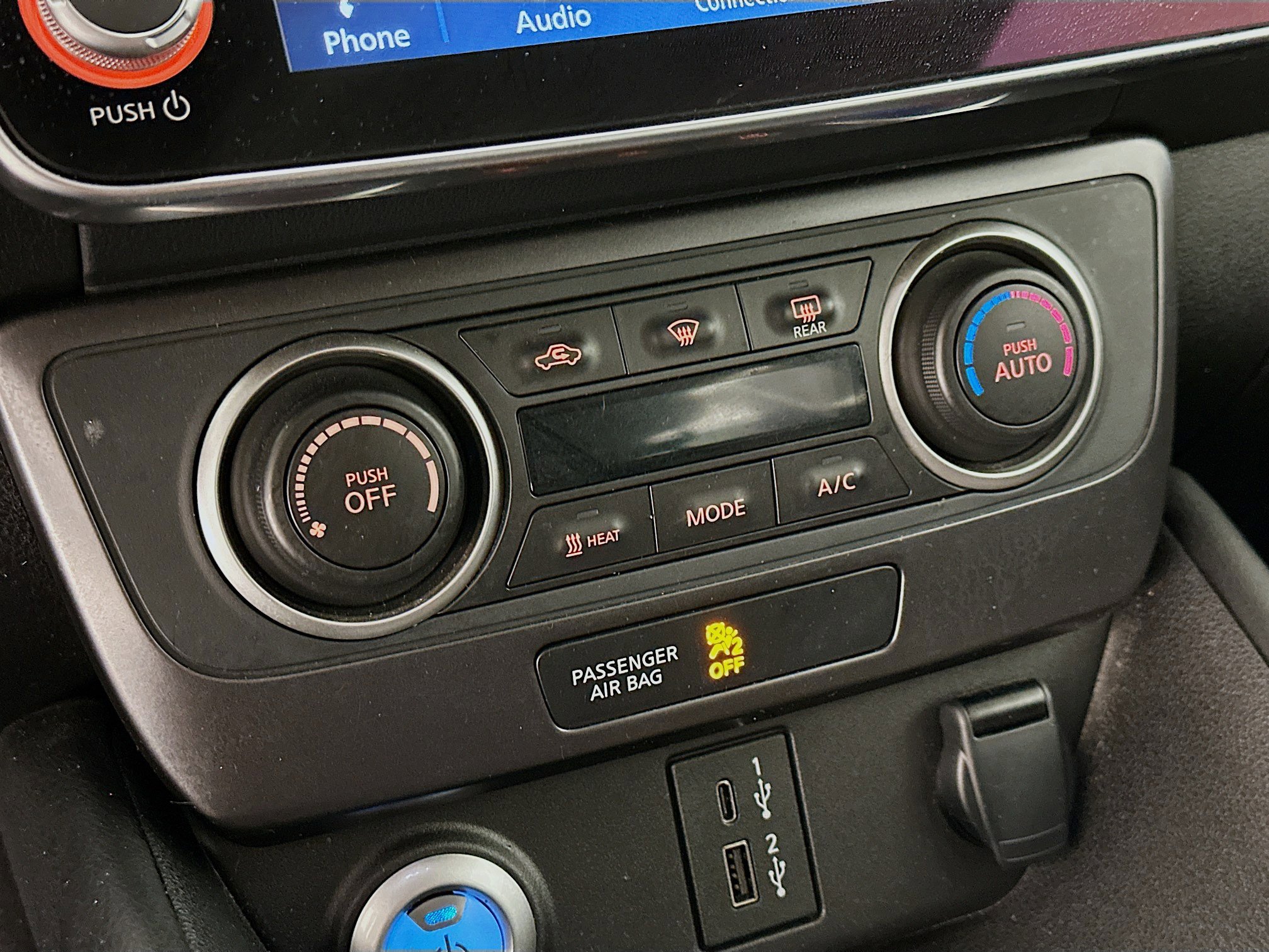 Used 2025 Nissan Leaf S image 23