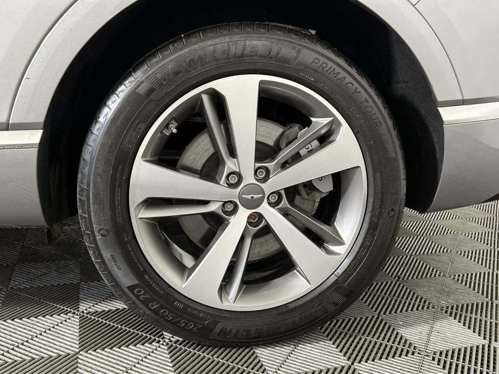 Used 2023 Genesis GV80 2.5T w/ Prestige 20" Package image 12