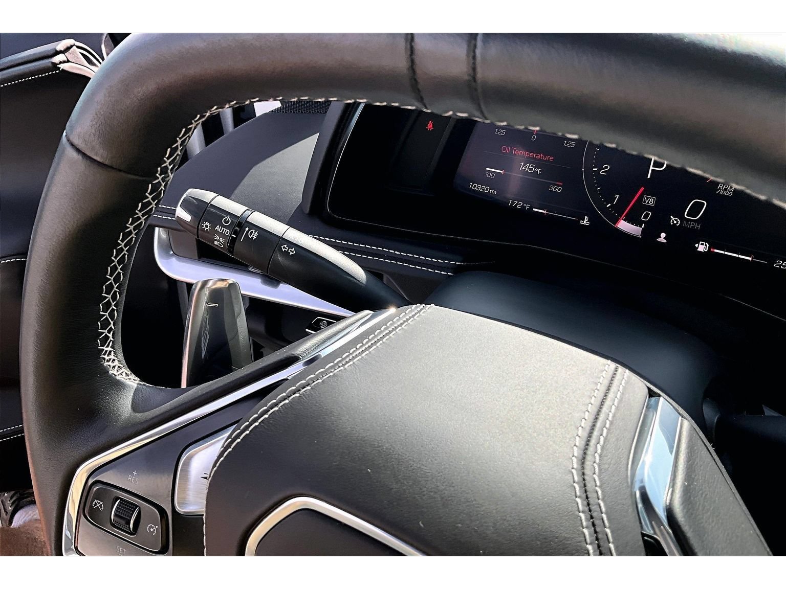 Used 2022 Chevrolet Corvette Stingray Premium Conv w/ Z51 Performance Package RWD image 19
