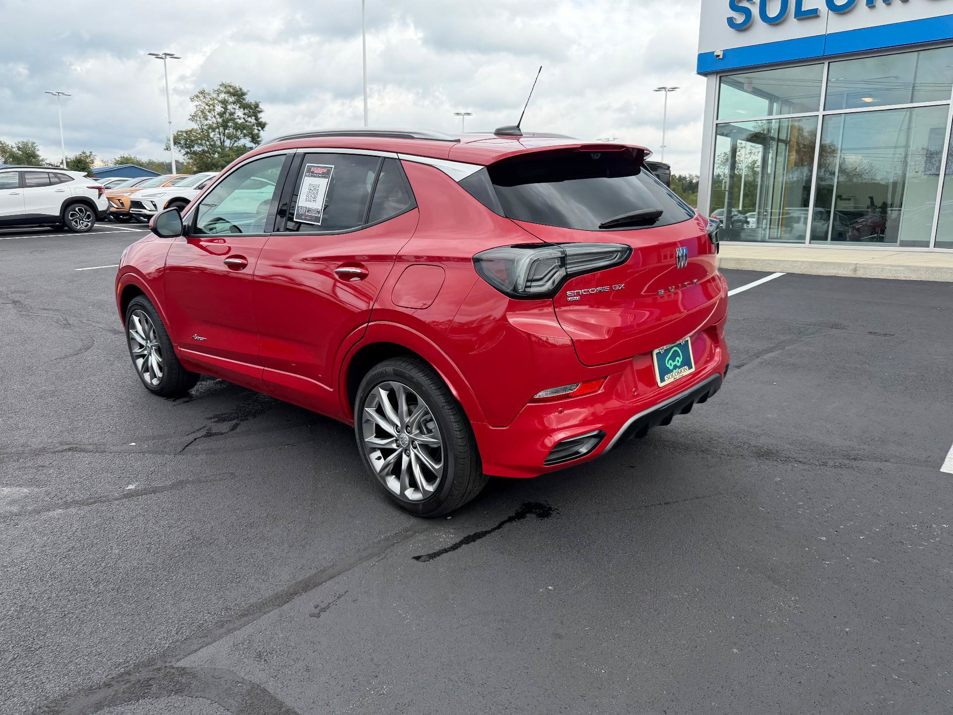 Used 2026 Buick Encore GX Avenir w/ Avenir Technology Package AWD/4WD image 4