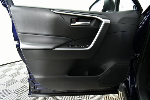 New 2025 Toyota RAV4 XLE image 21