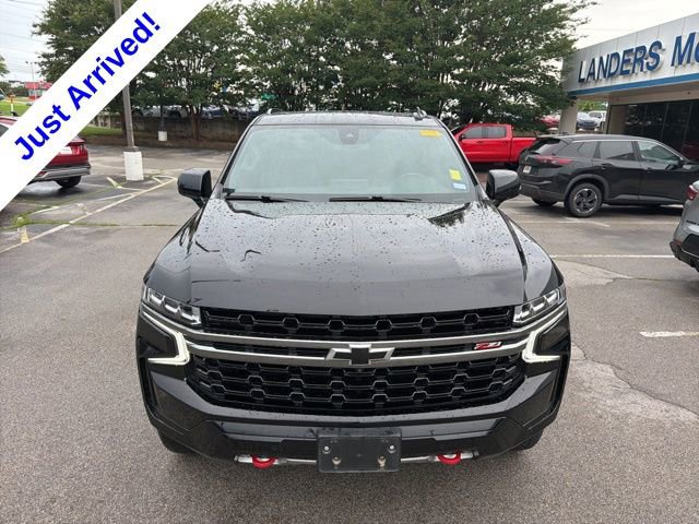 Used 2022 Chevrolet Tahoe Z71 w/ Luxury Package AWD/4WD image 11
