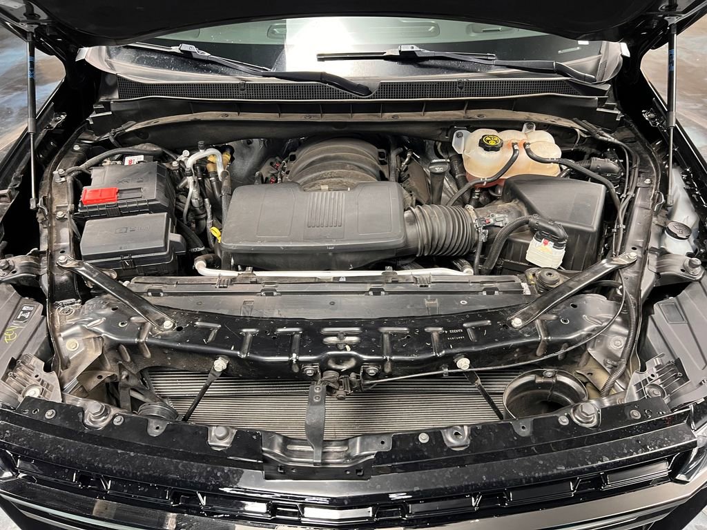 Used 2023 Chevrolet Suburban Z71 w/ Luxury Package AWD/4WD image 19