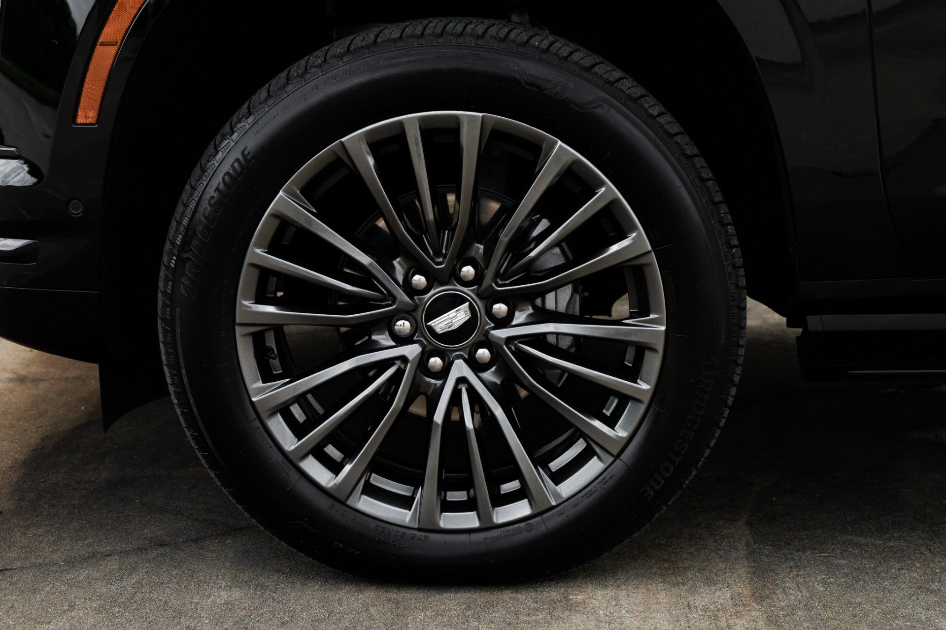 Used 2026 Cadillac Escalade Platinum Sport w/ LPO, Floor Liner Package AWD/4WD image 48