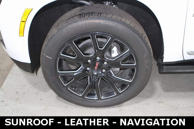 New 2025 GMC Yukon XL Denali w/ Sun & Power Step Package image 12