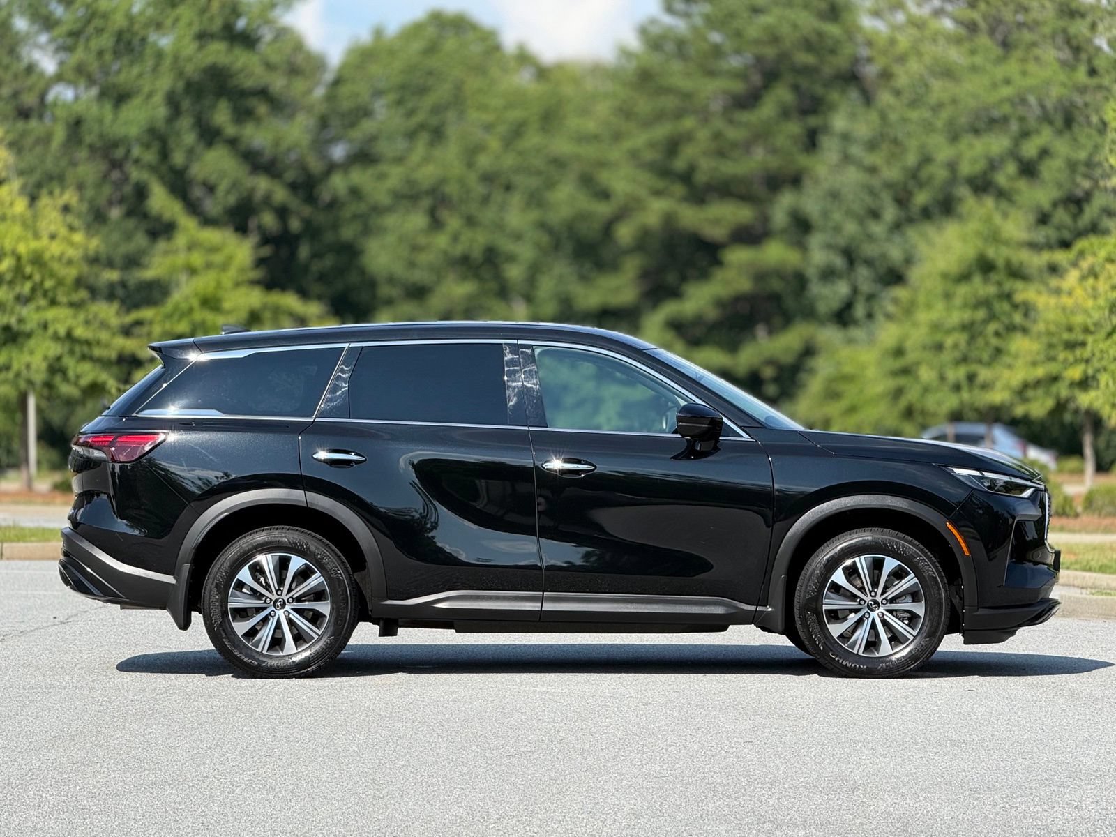 Used 2025 INFINITI QX60 Pure FWD image 12