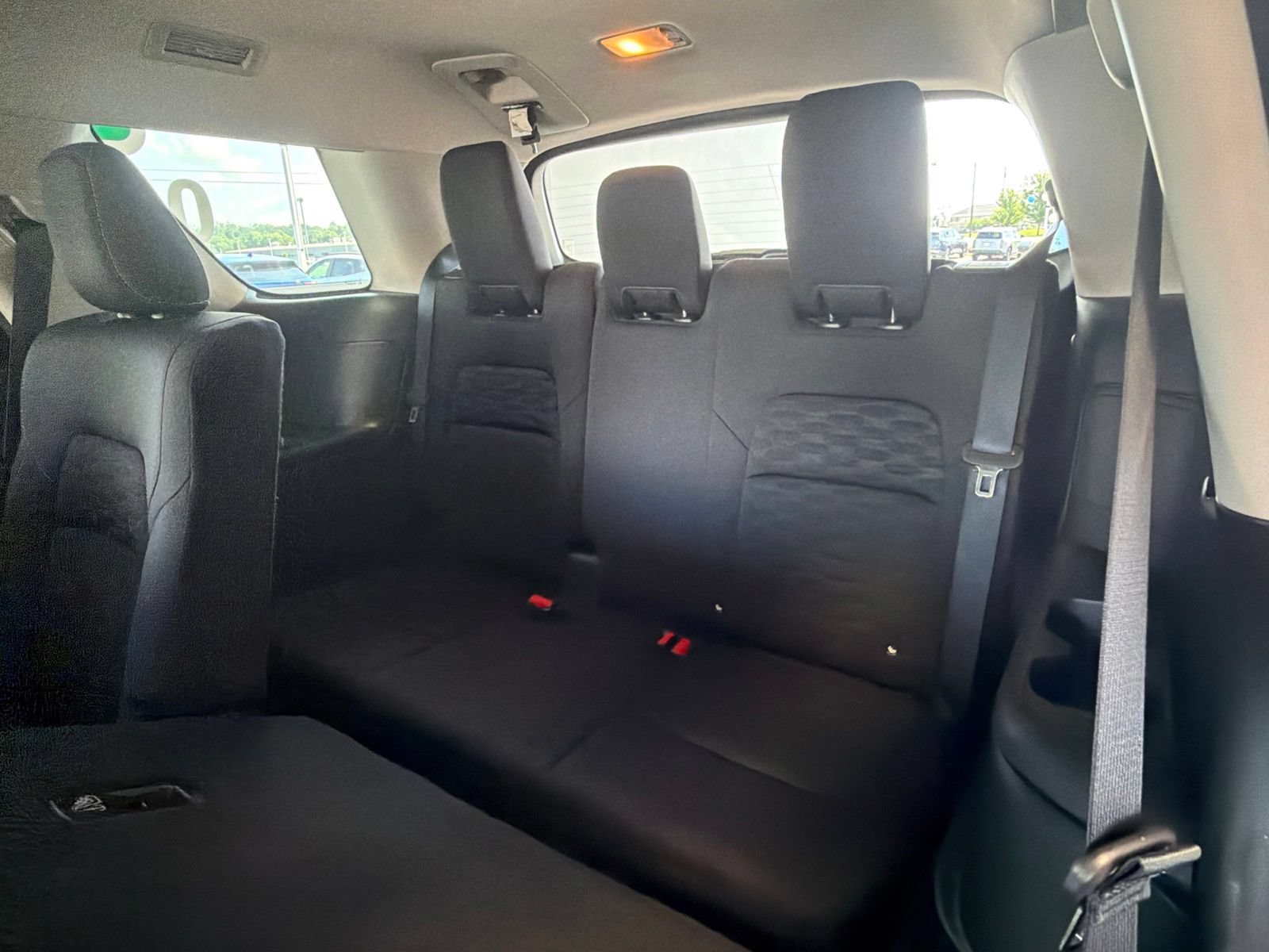 Used 2025 Nissan Pathfinder SV AWD/4WD image 14