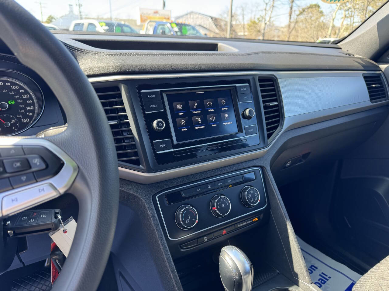 Used 2020 Volkswagen Atlas Cross Sport S image 20