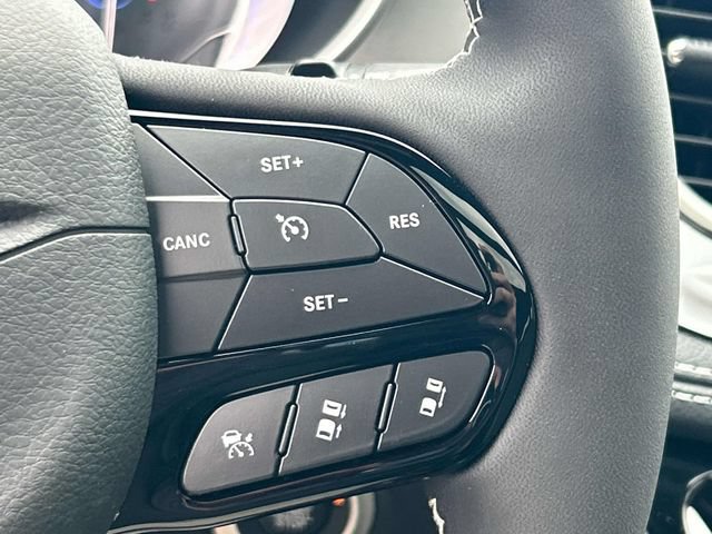 New 2027 Chrysler Pacifica Limited FWD image 29