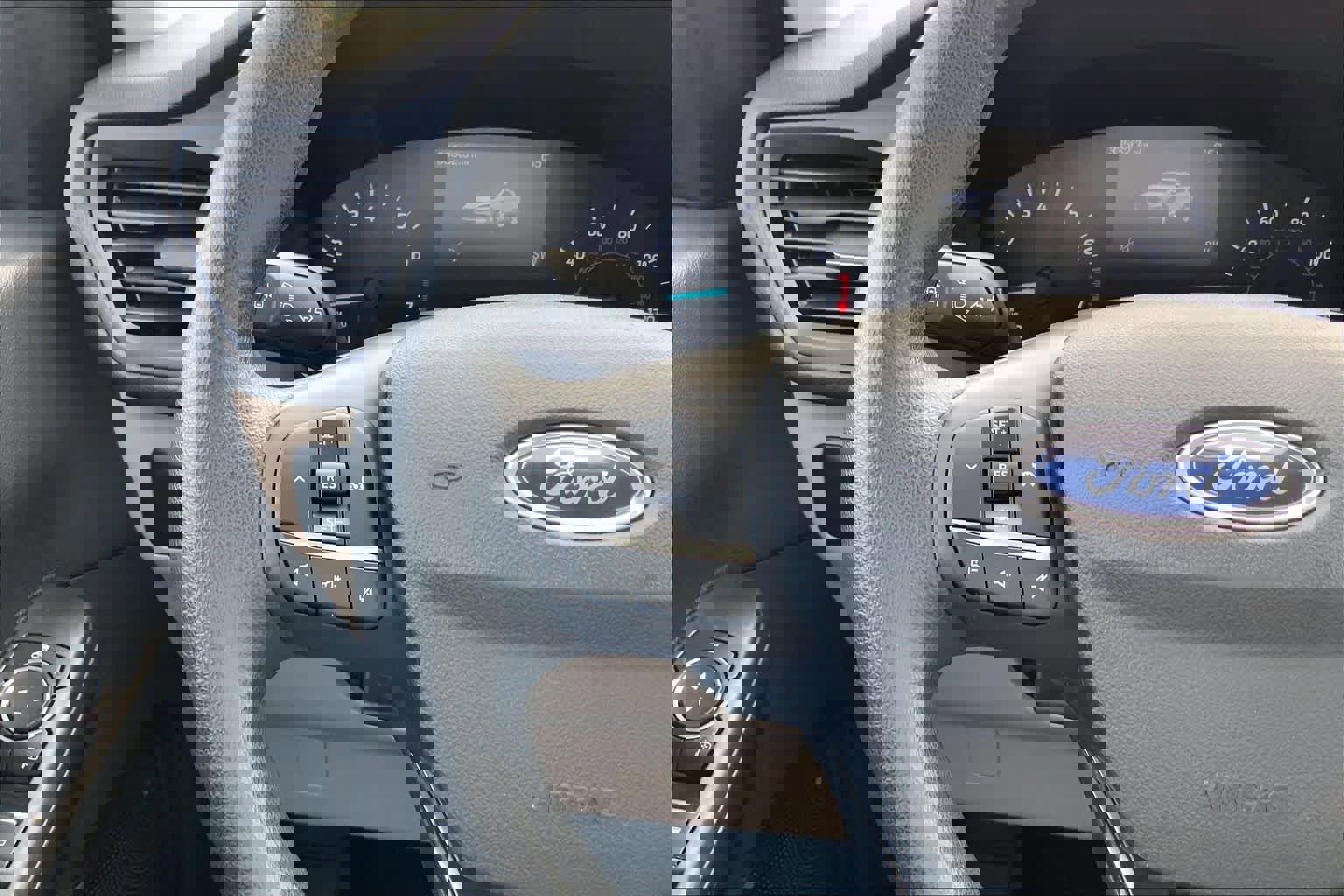 Used 2021 Ford Escape SE image 23