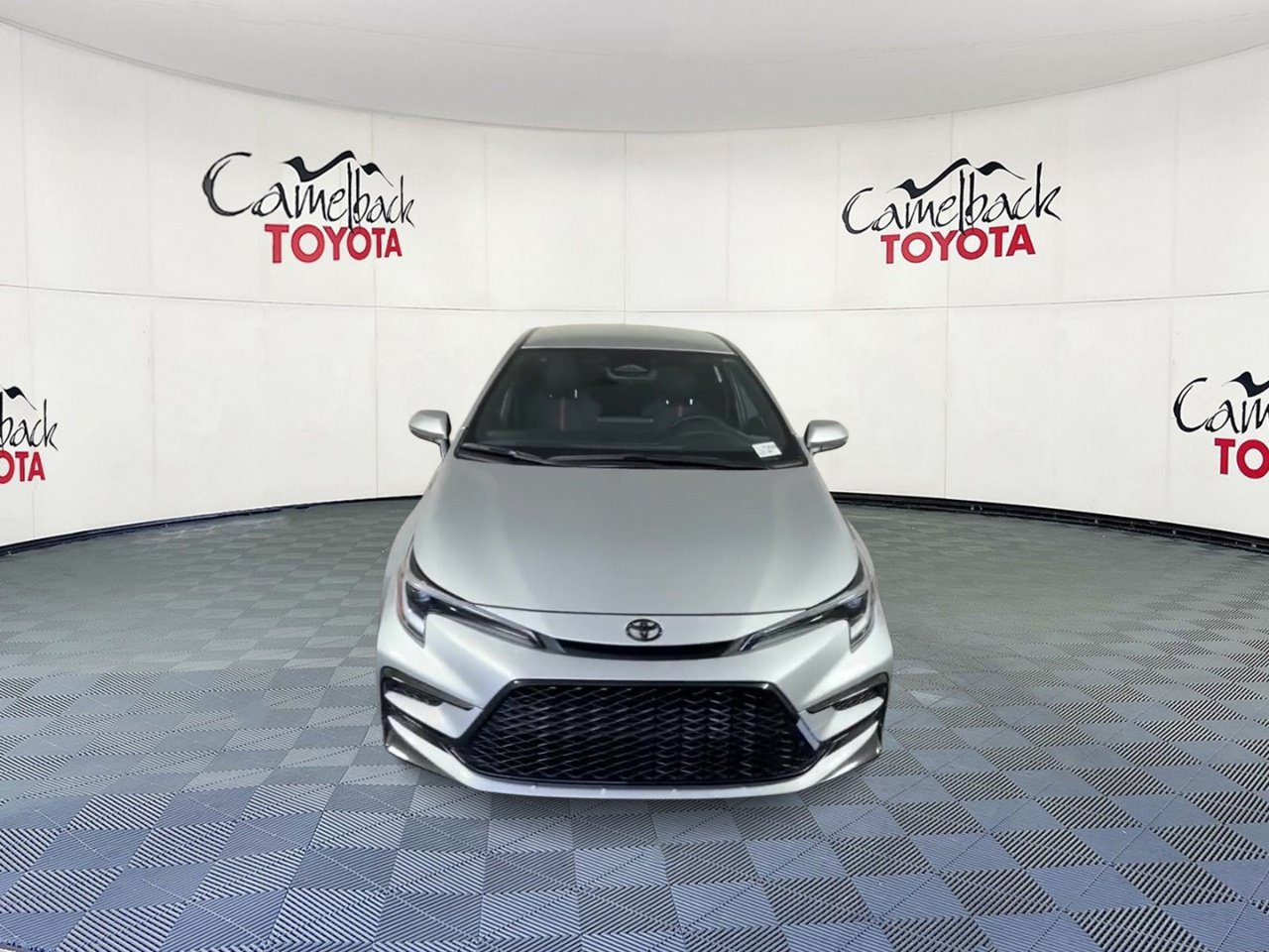 Used 2026 Toyota Corolla SE w/ Carpet Mat Package (TMS) FWD image 7
