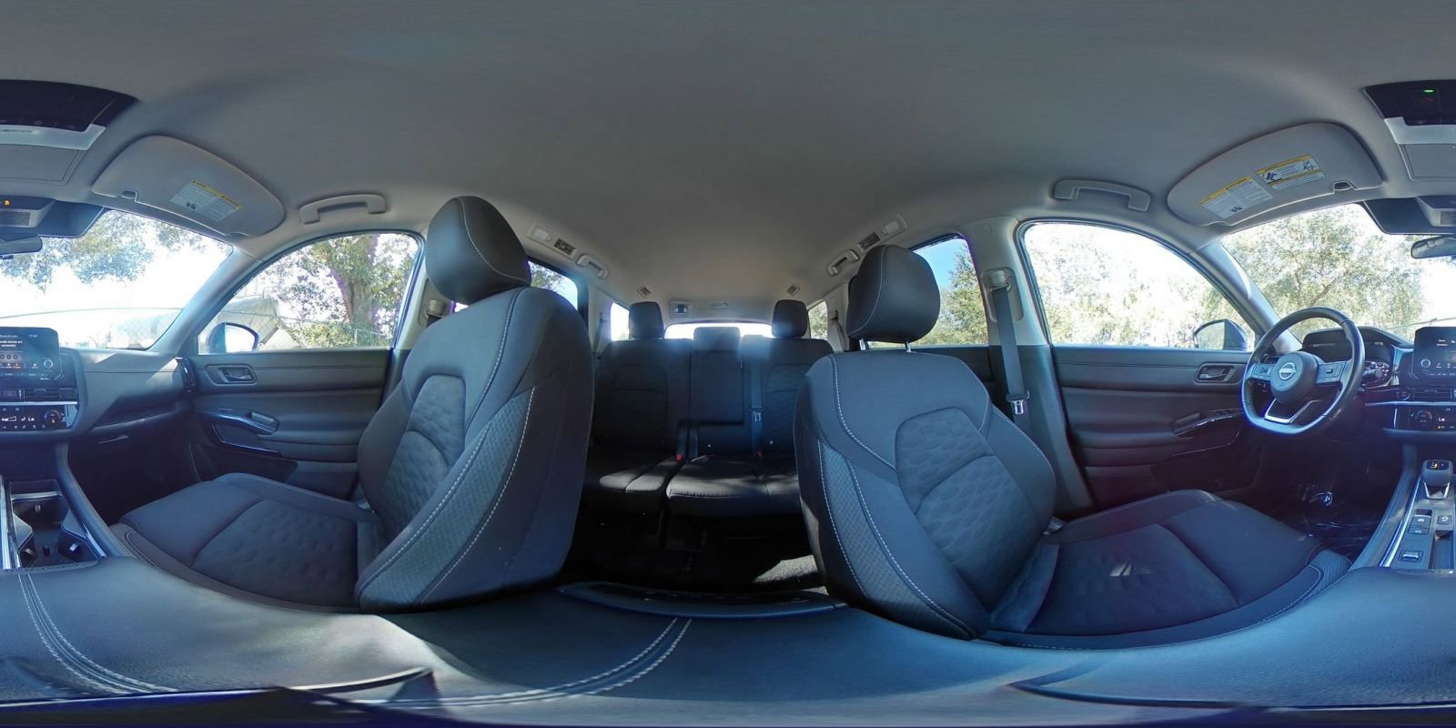 Used 2025 Nissan Pathfinder SV image 36