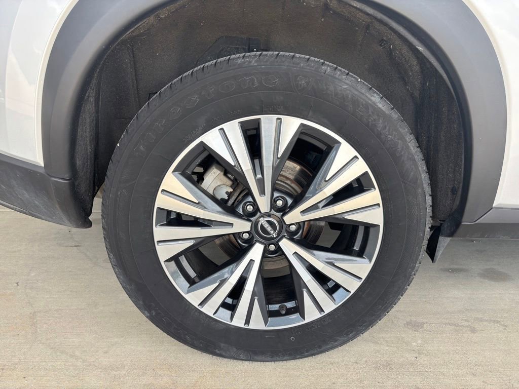 Used 2022 Nissan Rogue SV AWD/4WD image 13