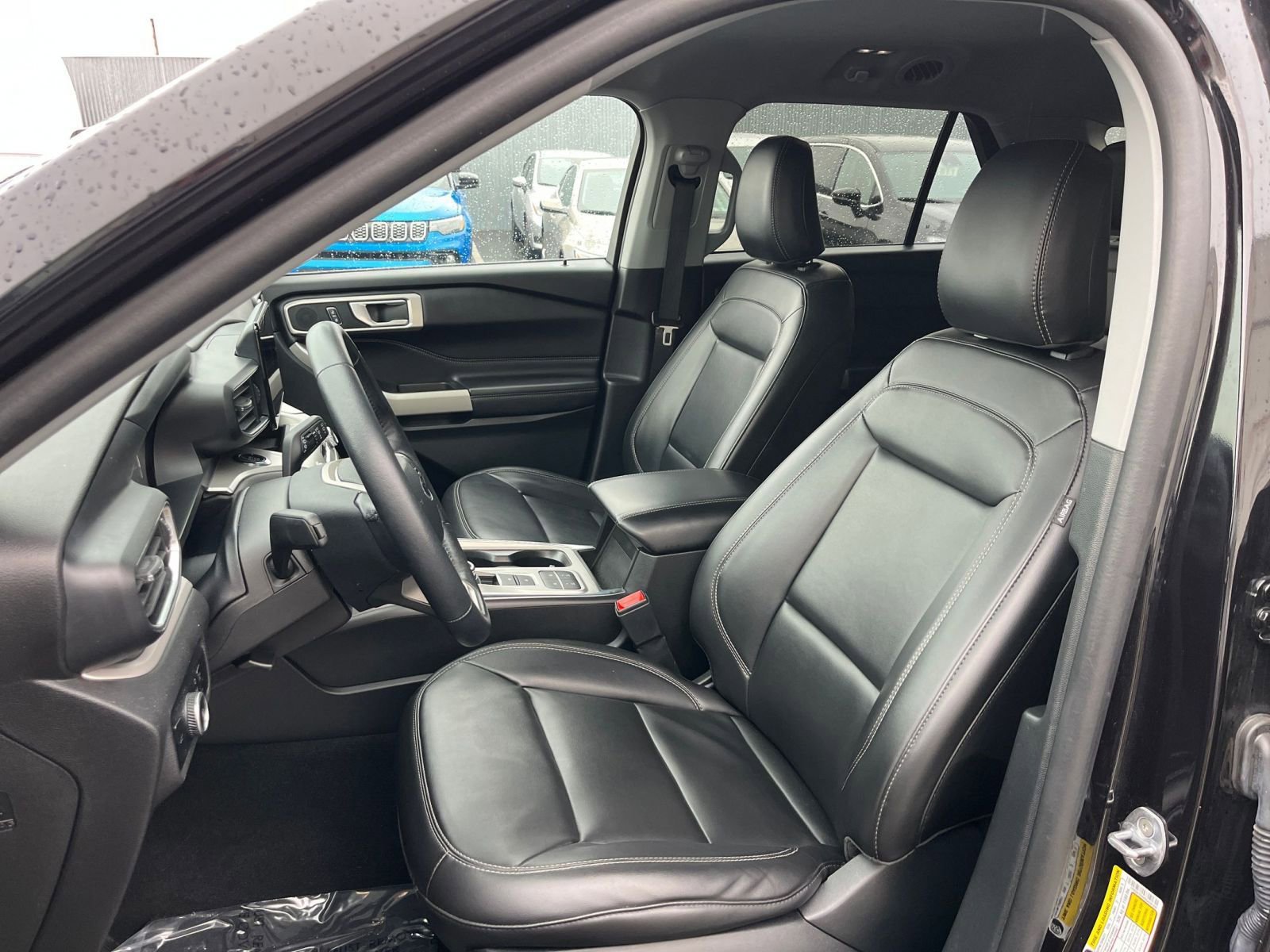 Used 2024 Ford Explorer XLT w/ Equipment Group 202A image 39