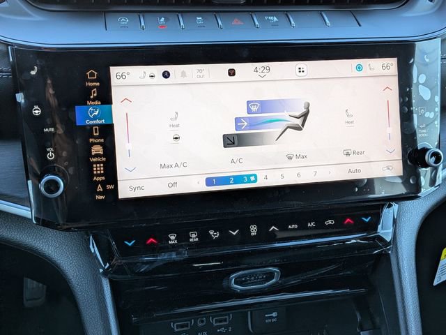 New 2026 Jeep Grand Cherokee Altitude image 27