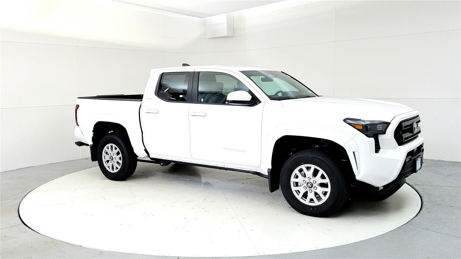 New 2026 Toyota Tacoma SR5 AWD/4WD image 7