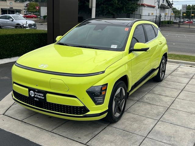 Certified 2024 Hyundai Kona Limited FWD image 3